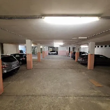 Le Catalogne, Bel F3 Avec Jardin, Acces Direct Piscine, Garage